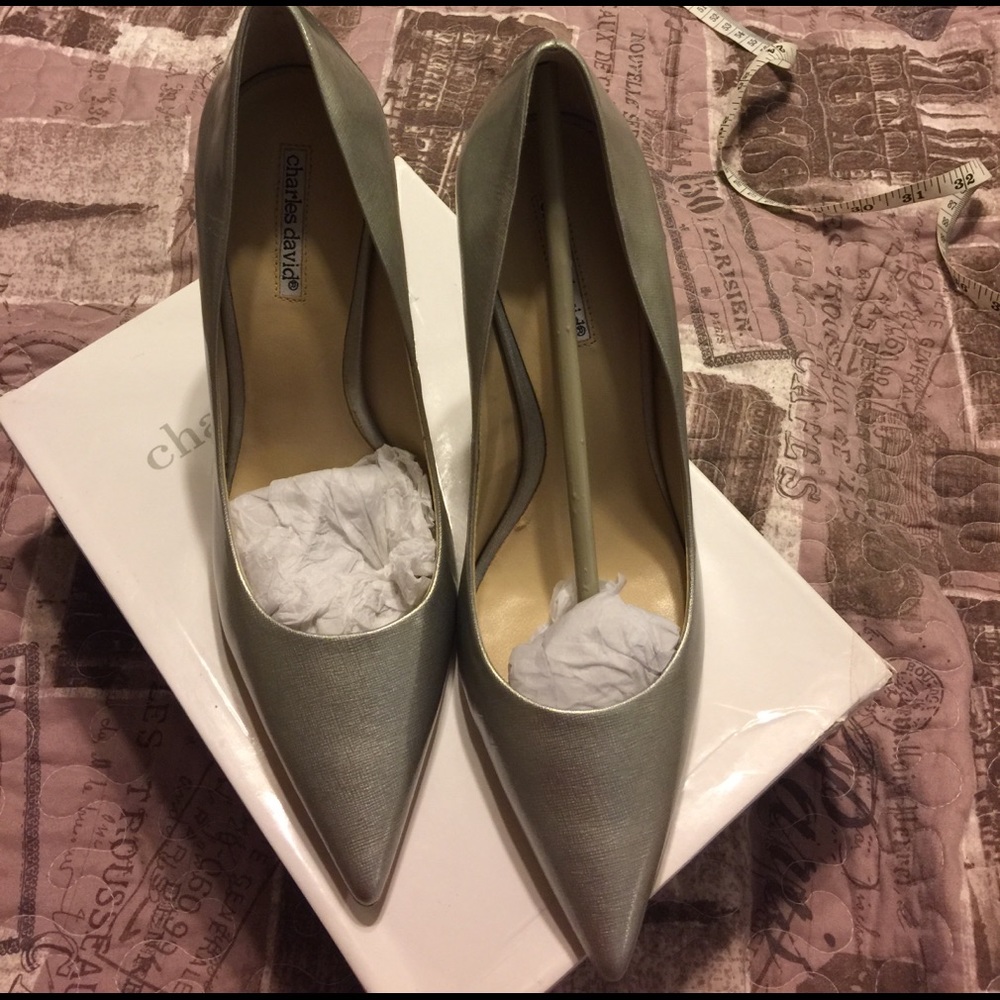 Silver heels - Picture 4 of 4